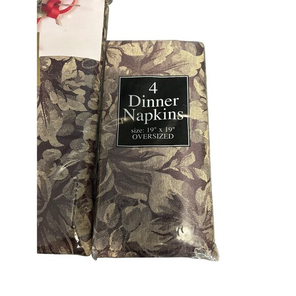 Christmas Seasons Tablecloth 4 Dinner Napkins Set 60" x 84" Oblong 19" x 19" Ove - Picture 4 of 4